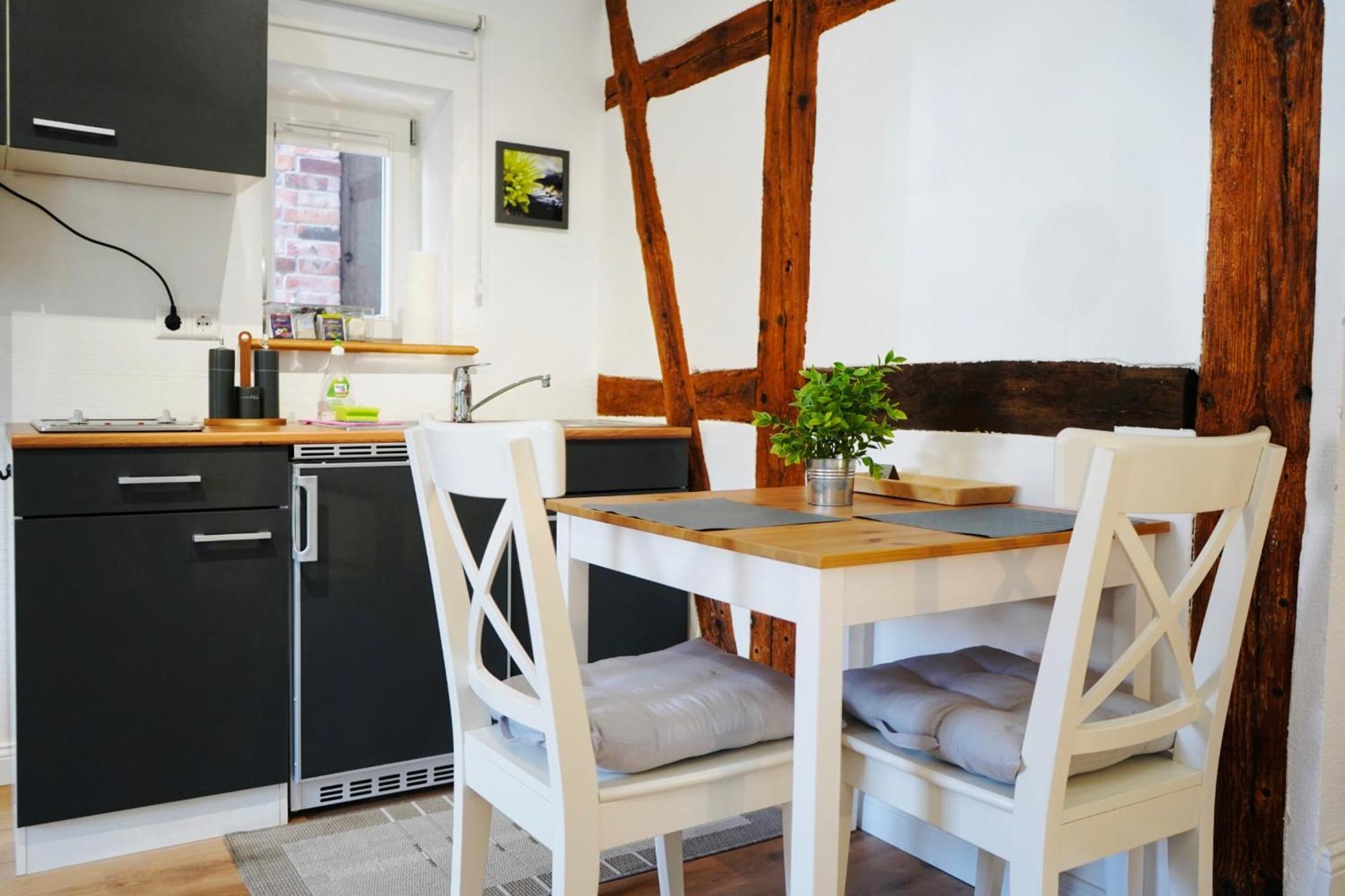 Altstadt Apartment II - Terrasse- Waschmaschine- Parkplatz Wolfsburgo Exterior foto